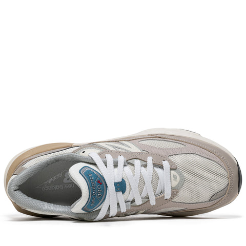 New Balance Made in USA 990v6 - Light Mushroom/Moonrock